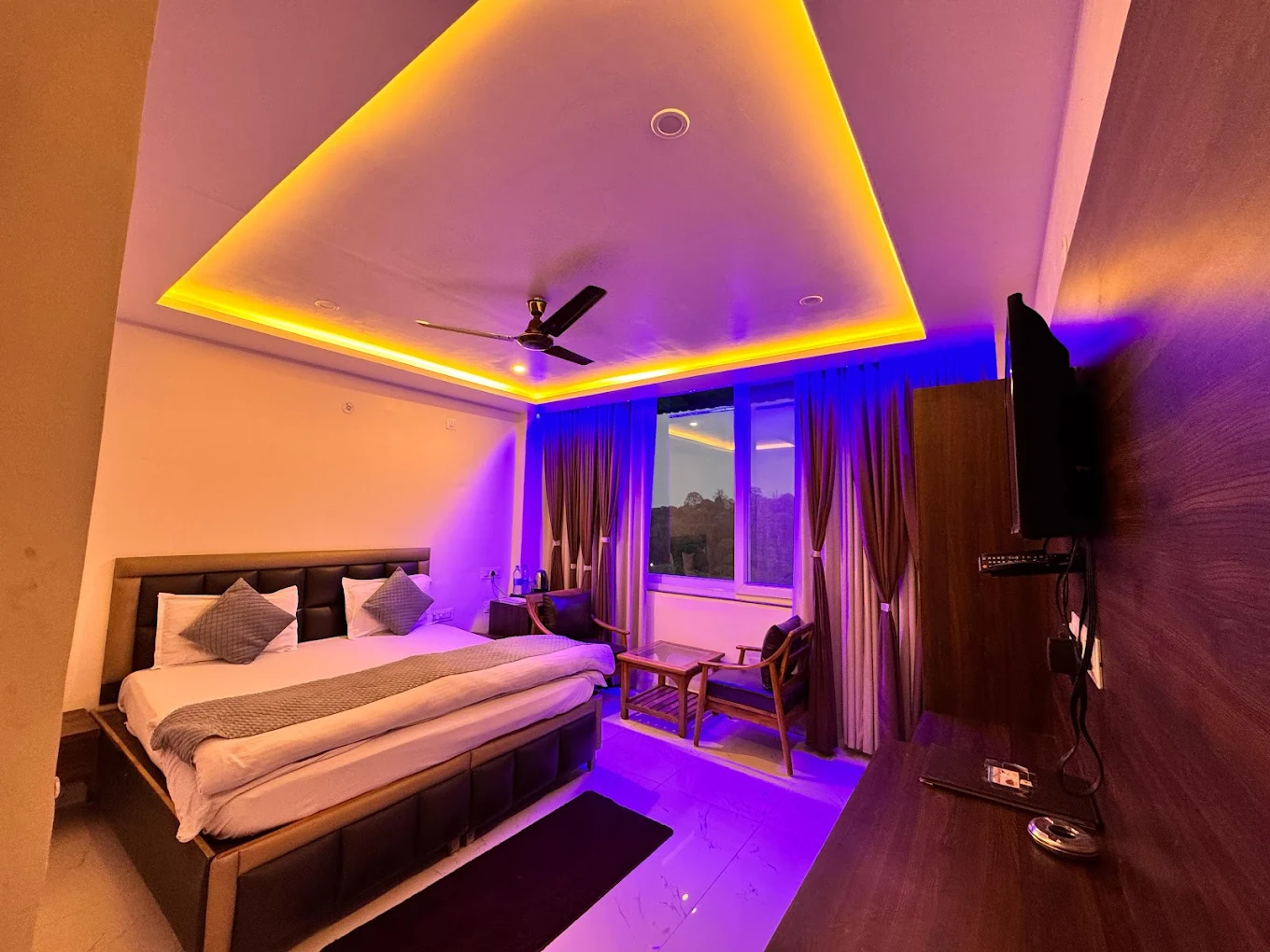 Mayur Hotel And Restaurant